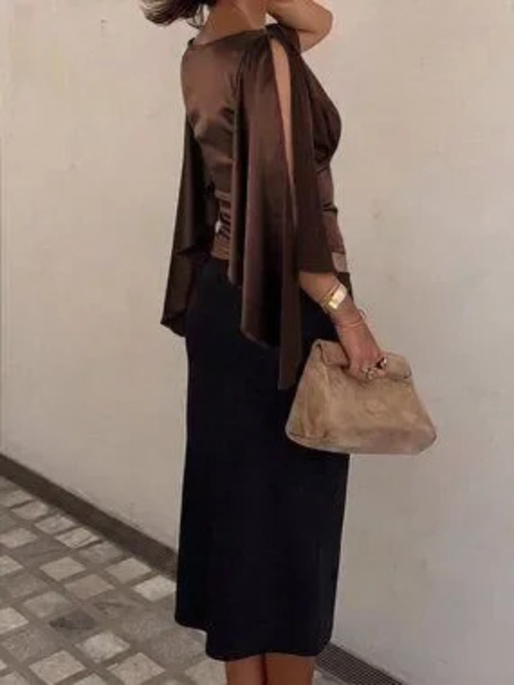 Chocolate Brown Elegant Women's Textured Slim V-Neck Split Sleeve Pleated Top